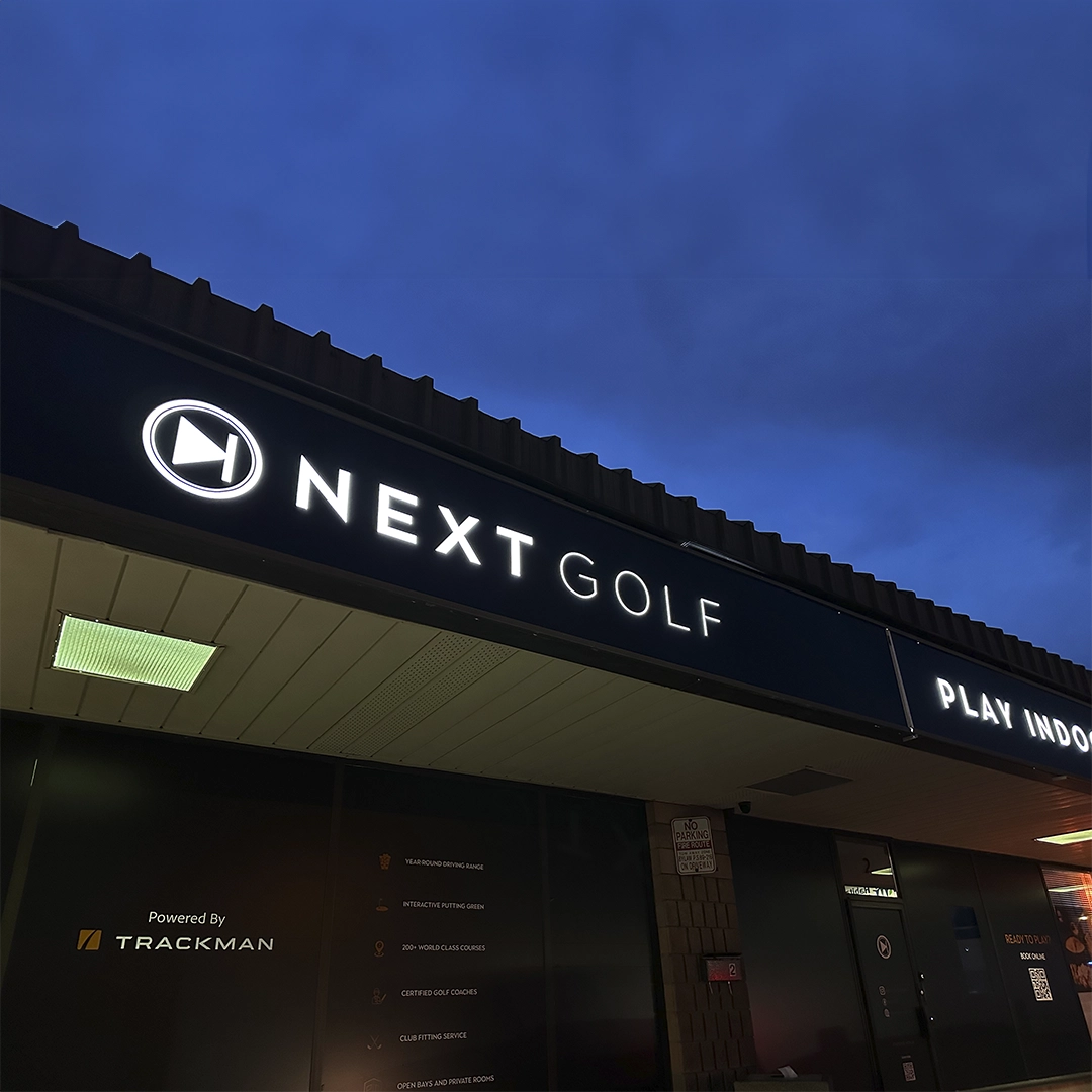 outdoor plaza sign and pylon